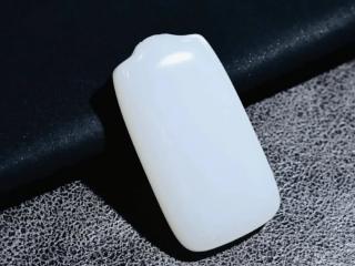 真新疆料!狭义和田玉的六大玉种!